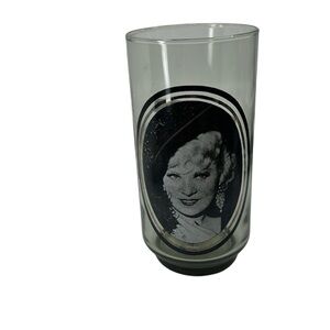 Vintage 1979 Mae West‎ Arby’s Collector Glass 4/6 Set of 4 of 6